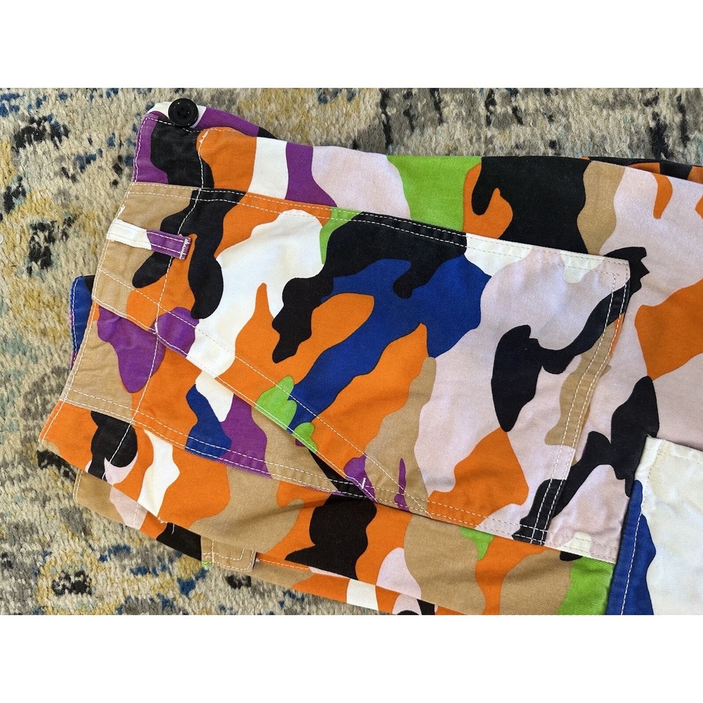 Y2K Street Style Multi Color Camo Print Cargo Pull On
BBoy, throw back - Picture 2 of 7